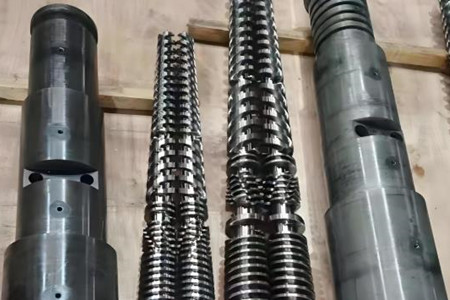 塑料擠出機機筒螺桿發貨前，廠家需要做哪些工作？